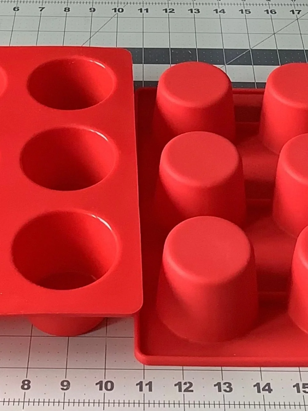 Set of 2 Silicone Jumbo Muffin Cupcake Pans 6-Cavity Baking Molds Red